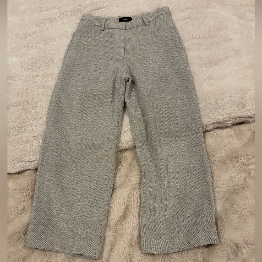 Theory Gray Wide-Leg Wool-Blend Capris
